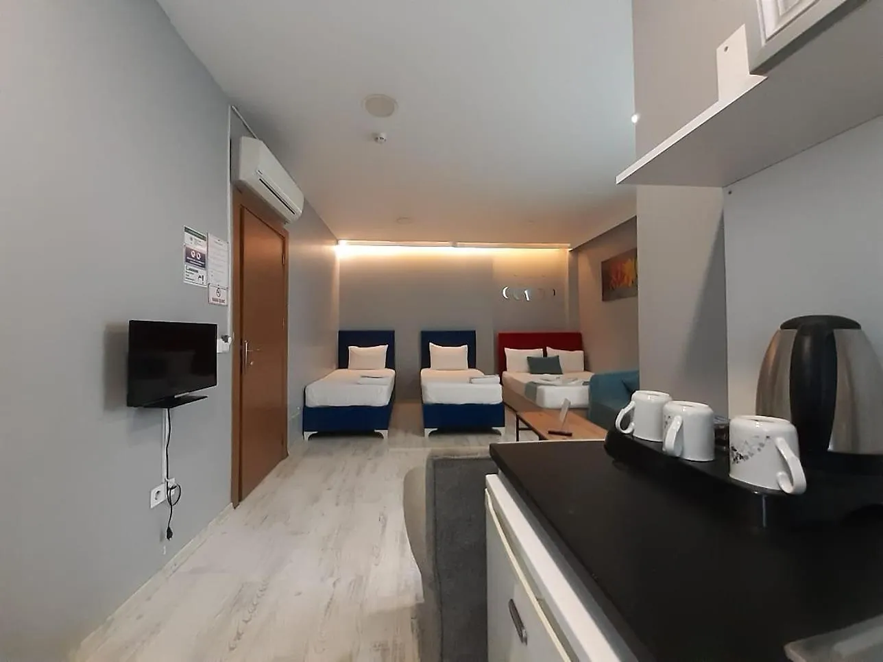 216 Turkuaz Suit İstanbul