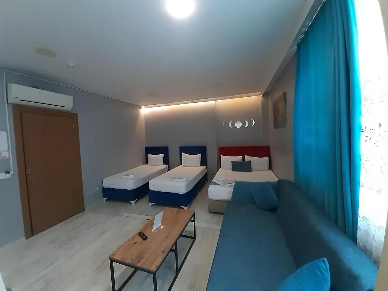 ** Apart Otel 216 Turkuaz Suit İstanbul Türkiye